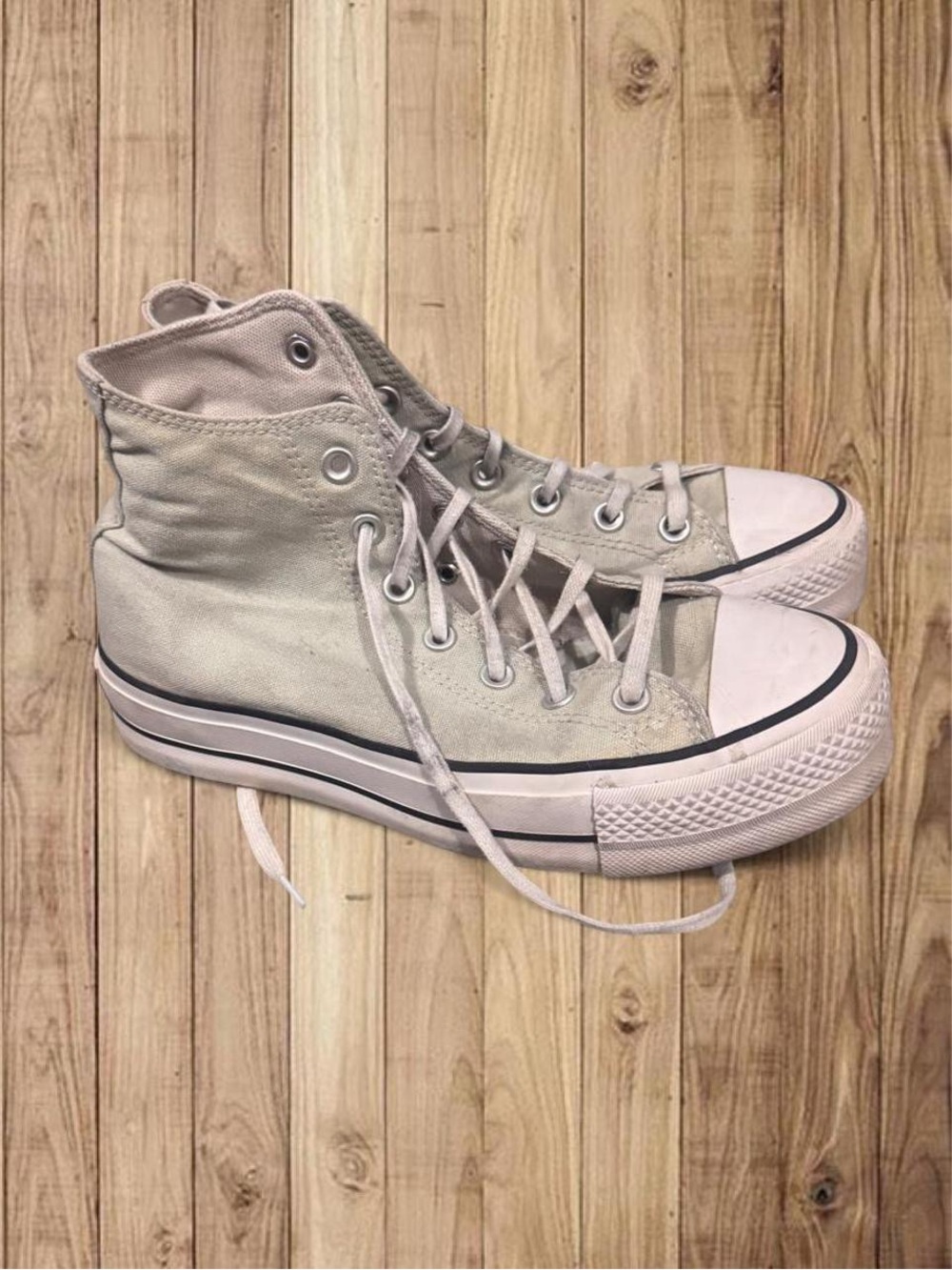 green converse